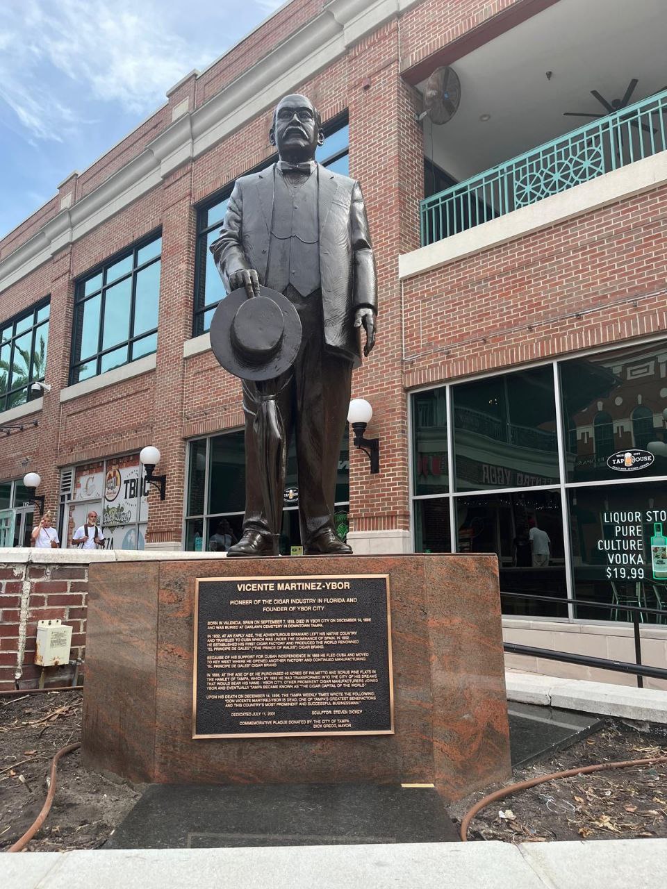 Bronze Restoration Statue